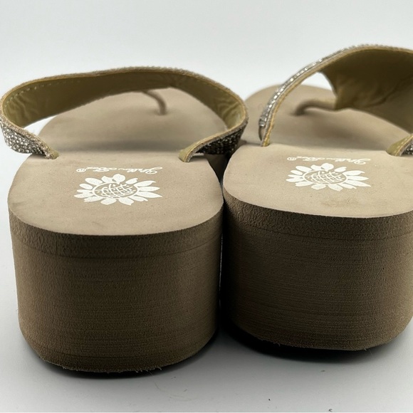 Yellow Box Women's Size 9 Brown/Tan Rhinestones Silver Wedge Sandals Flipflops - Picture 6 of 8